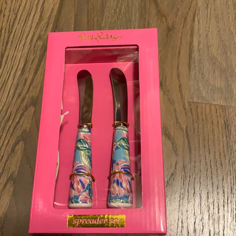Lilly Pulitzer spreader set